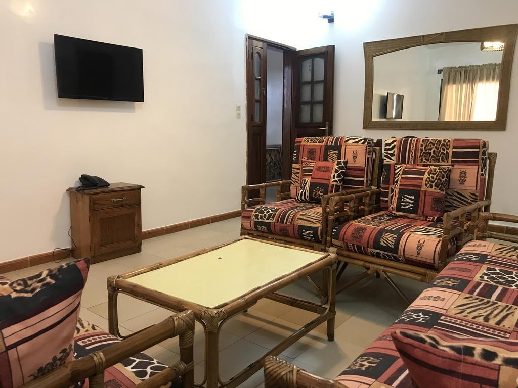 Kakatar Family Residence , Yoff Dakar Exteriör bild