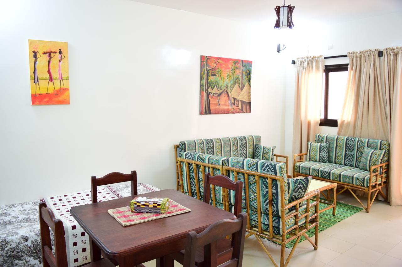 Kakatar Family Residence , Yoff Dakar Exteriör bild