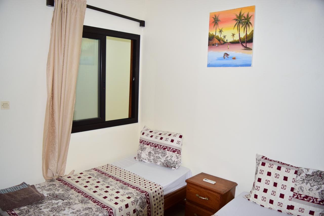 Kakatar Family Residence , Yoff Dakar Exteriör bild